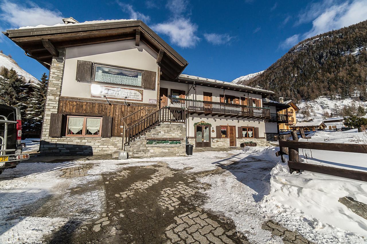 Le Thovex Bed & Breakfast ลาตุยเล ภายนอก รูปภาพ